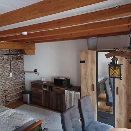 Apartament See- Und Altstadthaeusle - Alles Direkt Vor Der Haustuer - Bodenseeufer Natur Altstadt Bahnhof Bora-sauna - Klein Und Super Zentral Zum See Oepnv Stadt Natur Etc - Historica